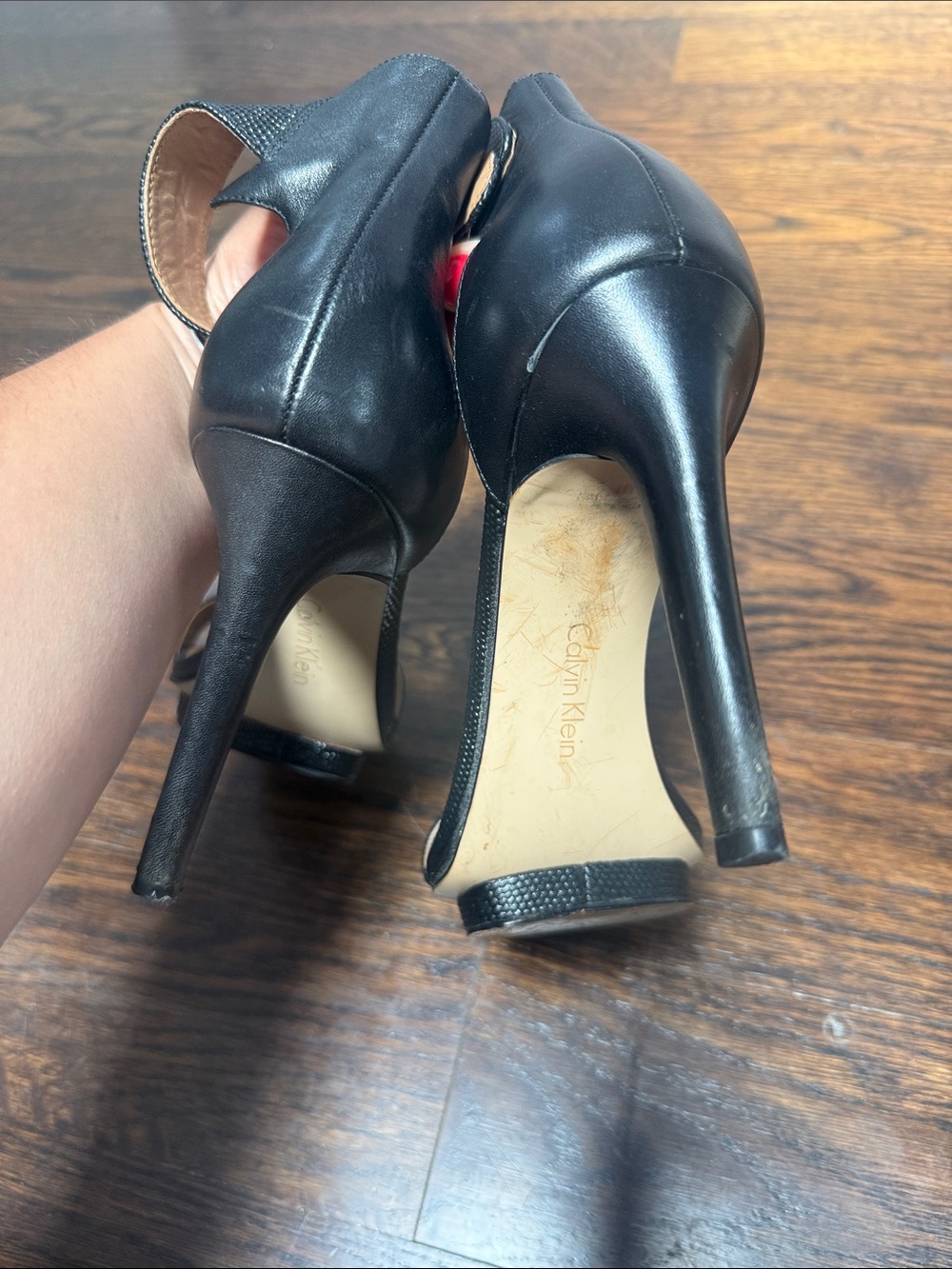 Calvin Klein Women's Vable Platform Dress Sandal, Black, size 8 - Picture 7 of 8